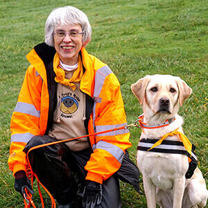 MarilynRichen Marilyn Richen and her yellow lab, Gucci